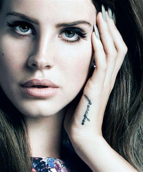 tatuajes lana del rey|Lana Del Reys Tattoos and Their Meanings 